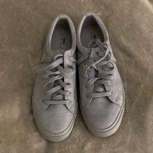 Brand new, never worn. Too small for me.